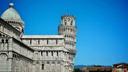Tower of Pisa: Leaning tower in Campo dei Miracoli