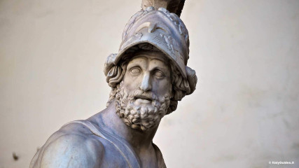 Signoria Square: Menelaus supporting the body of Patroclus