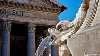 The Pantheon: Fountain in Piazza della Rotonda