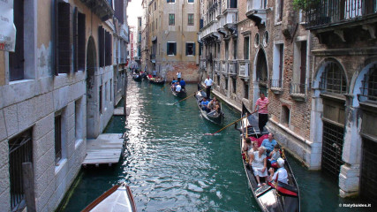Streets and alleys: Streets and alleys of Venice