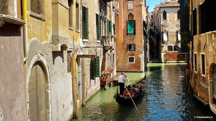 Streets and alleys: Streets and alleys of Venice