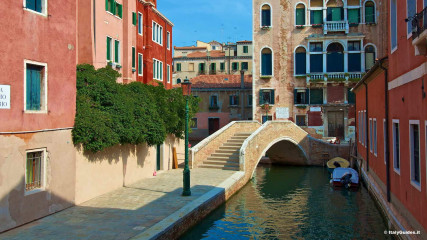 Streets and alleys: Streets and alleys of Venice