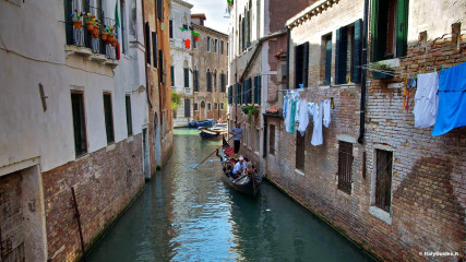 Streets and alleys: Streets and alleys of Venice