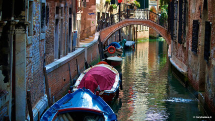 Streets and alleys: Streets and alleys of Venice