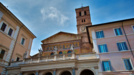 Trastevere: Façade of Santa Maria in Trastevere