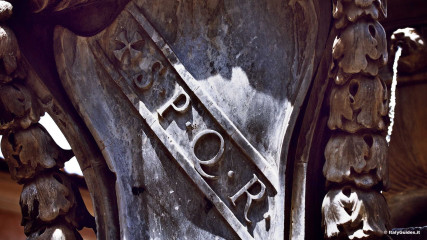 Trastevere: Fountain in Piazza Santa Maria in Trastevere