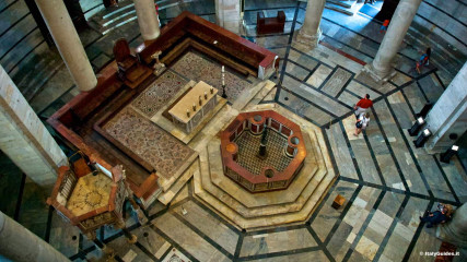 Pisa: Baptistery of St. John 
