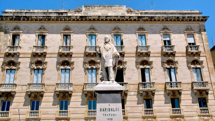 Trapani: Garibaldi Statue