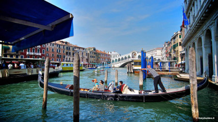 Rialto Bridge: Rialto Bridge