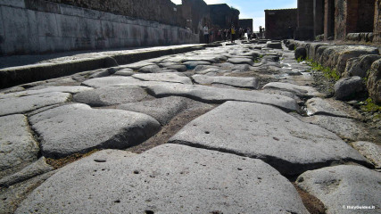 Pompeii: Via della Fortuna