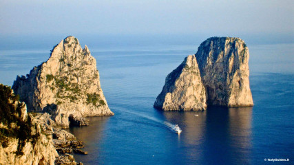 Capri: Faraglioni