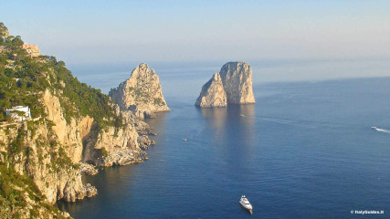 Capri: Faraglioni