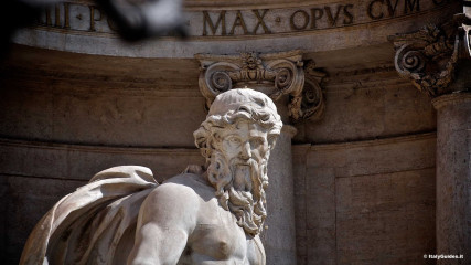 Fontana di Trevi: Il dio Oceano