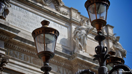 Trevi Fountain in Rome: Detail of Trevi fountain