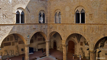 Bargello Palace: Bargello Palace - courtyard