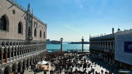 Doge's Palace: Doge's Palace and St. Marks's Square