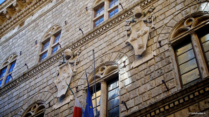 Siena: Piccolomini Palace