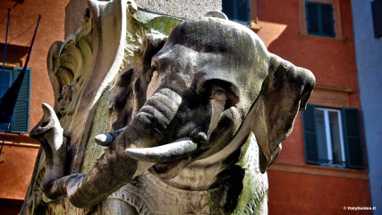 Piazza della Minerva: Piazza della Minerva, Elefante del Bernini