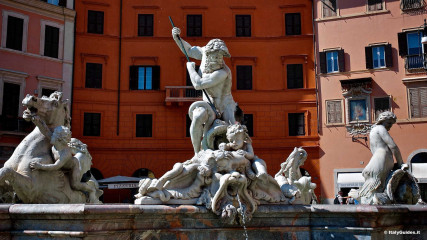 Piazza Navona: Fountain of Neptune