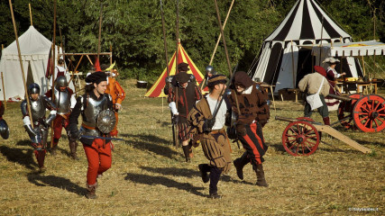Monteriggioni: Historical reenactment of a battle