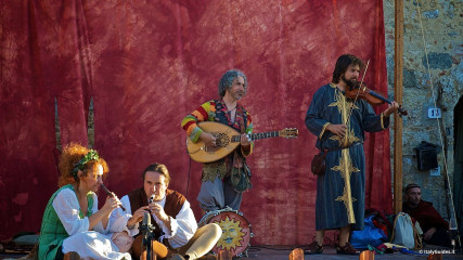 Monteriggioni: Medieval festival in Monteriggioni