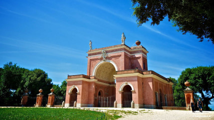 Villa Doria Pamphilj: Arch of the Four Winds