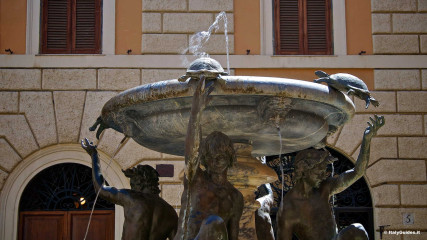 Fontana delle Tartarughe: Fontana delle Tartarughe, in Piazza Mattei