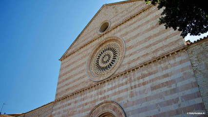 Assisi: Basilica of Santa Chiara