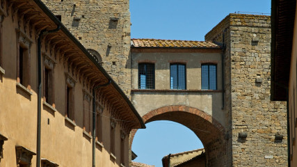 Volterra: Buonparenti House Towers