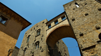 Volterra: Buonparenti House Towers