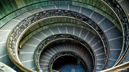 Vatican Museums: Spiral staircase