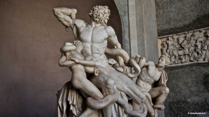 Vatican Museums: Octagonal Courtyard -Laocoonte
