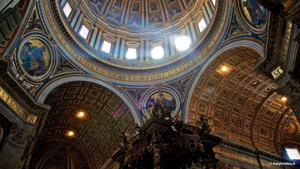 St. Peter's Basilica: The interior of the Basilica