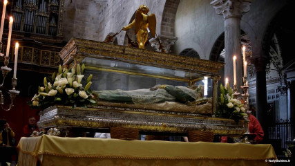 Lucca: Basilica of San Frediano - interior