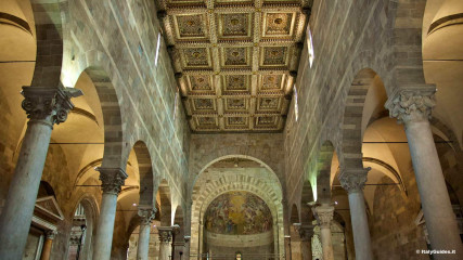 Lucca: Santi Giovanni e Reparata - interior
