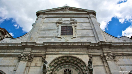 Lucca: Santi Giovanni e Reparata