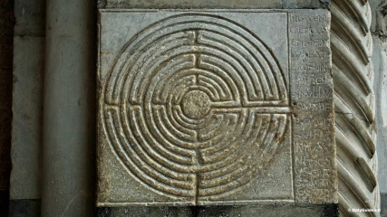 Lucca: Santi Giovanni e Reparata - detail